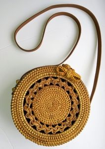 Round Straw / Ratan Bag